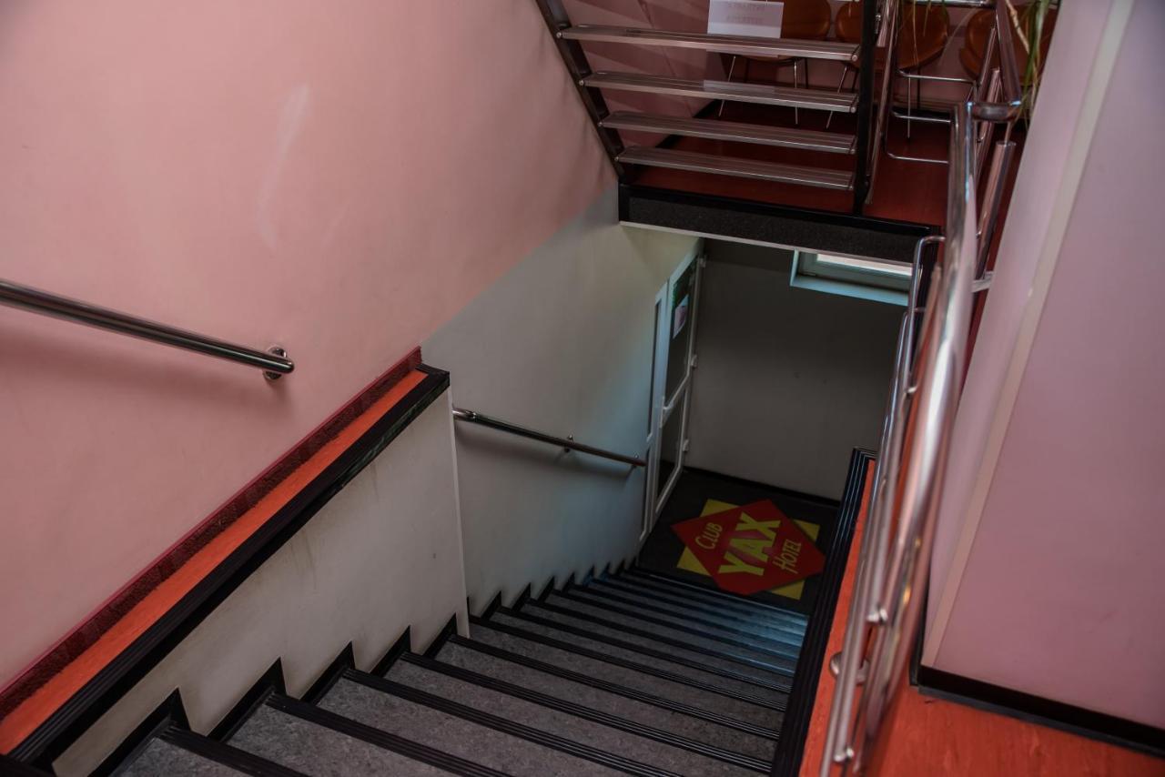 Hotel Yax Cîmpeni 외부 사진