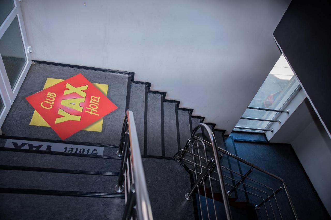 Hotel Yax Cîmpeni 외부 사진